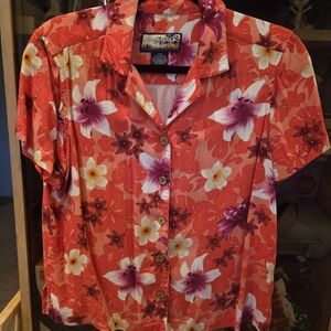 Women's Hawaiian Button-Up Shirt